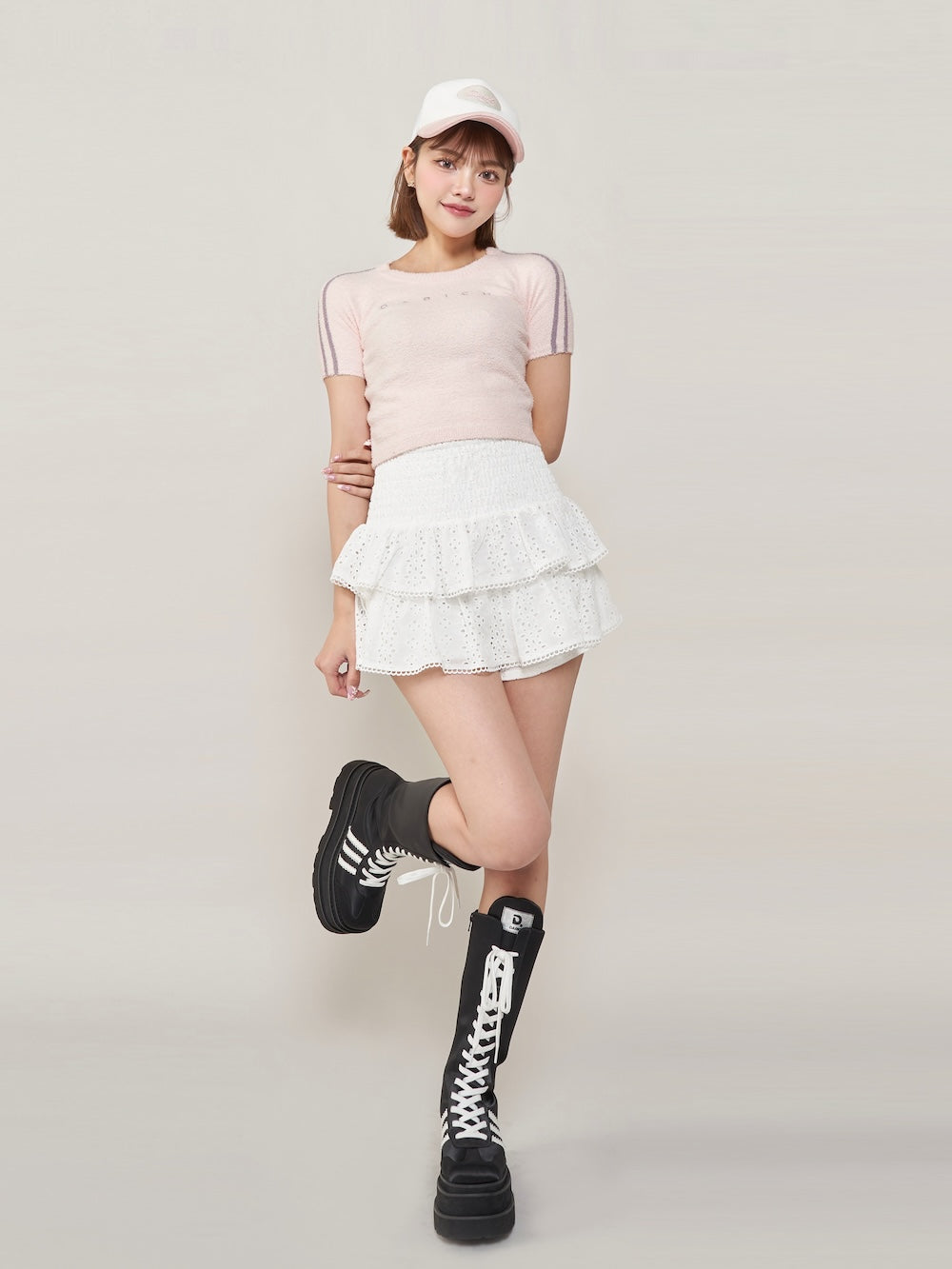 モデル：163cm（着用サイズ：FREE　着用カラー：WHT）