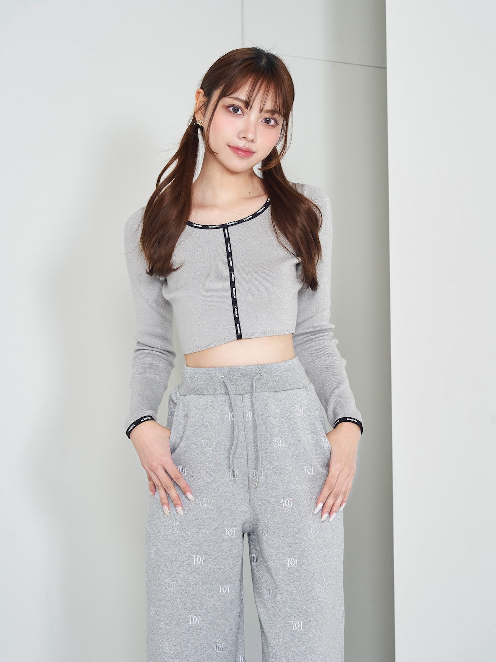 ジャガードロゴラメニットトップス - gry