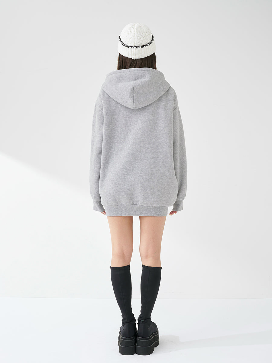 モデル：163cm（着用サイズ：FREE　着用カラー：GRY）