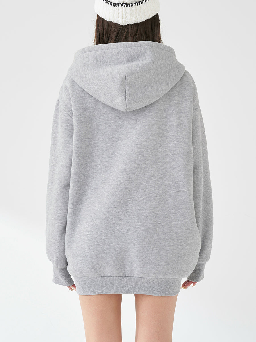 モデル：163cm（着用サイズ：FREE　着用カラー：GRY）