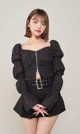 モデル：163cm（着用サイズ：FREE　着用カラー：BLK）