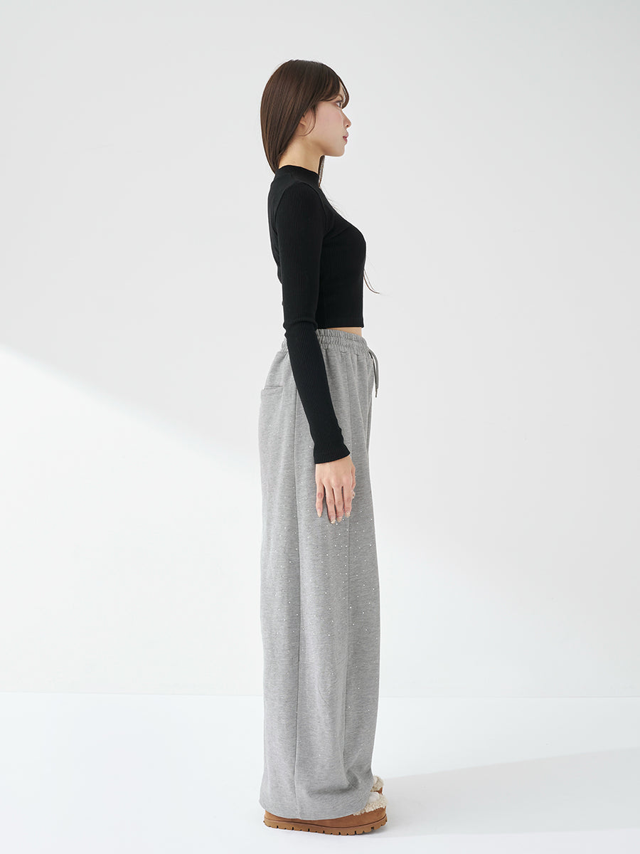 モデル：163cm（着用サイズ：FREE　着用カラー：GRY）