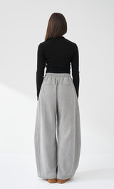 モデル：163cm（着用サイズ：FREE　着用カラー：GRY）