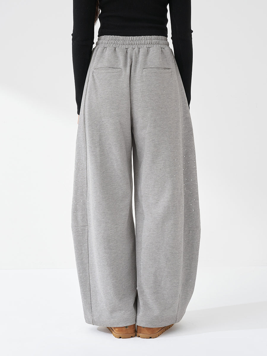 モデル：163cm（着用サイズ：FREE　着用カラー：GRY）