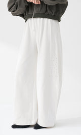 モデル：163cm（着用サイズ：FREE　着用カラー：WHT）