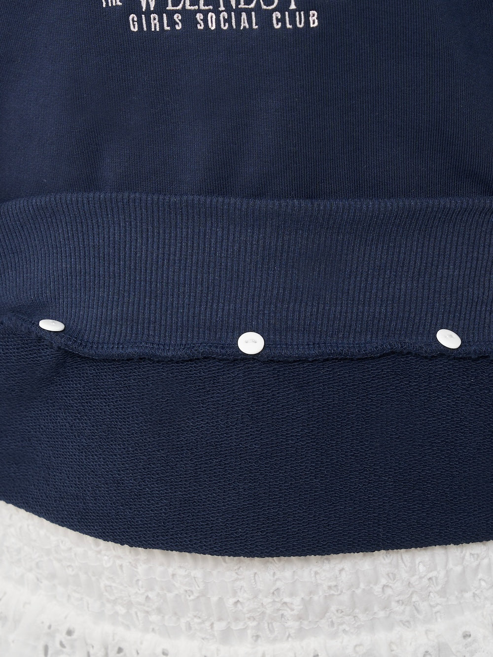 モデル：163cm（着用サイズ：FREE　着用カラー：NVY）
