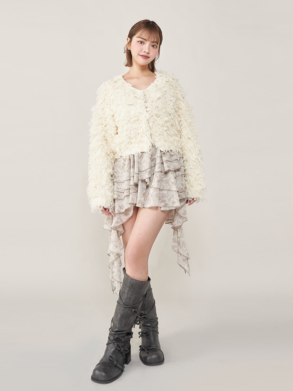 モデル：163cm（着用サイズ：FREE　着用カラー：IVO）
