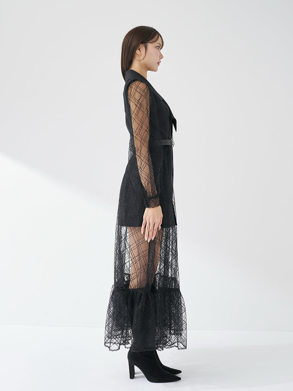 モデル：163cm（着用サイズ：FREE　着用カラー：BLK）