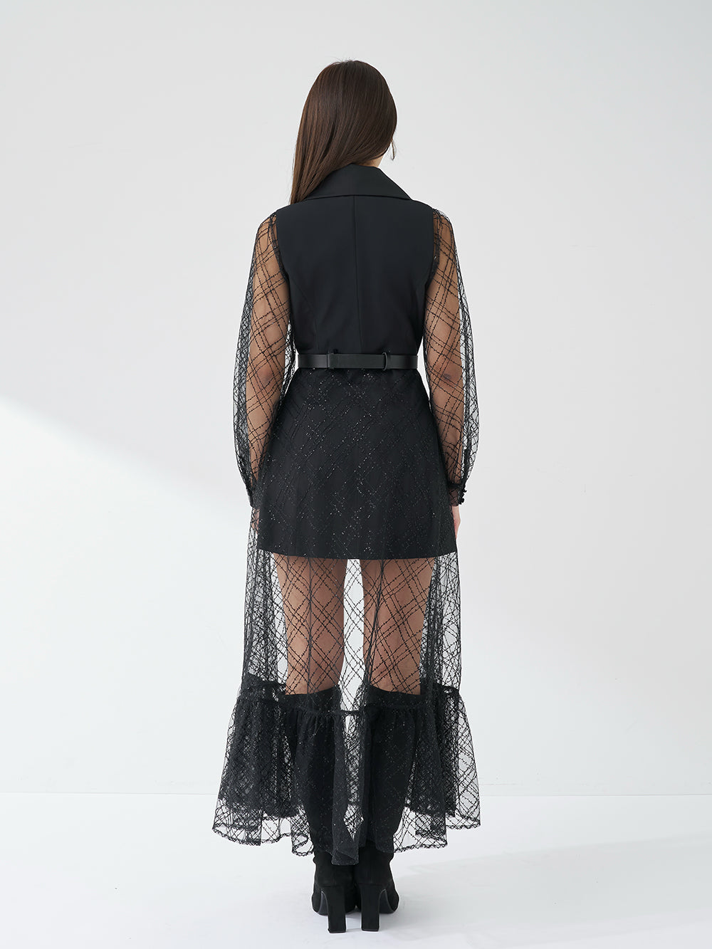 モデル：163cm（着用サイズ：FREE　着用カラー：BLK）