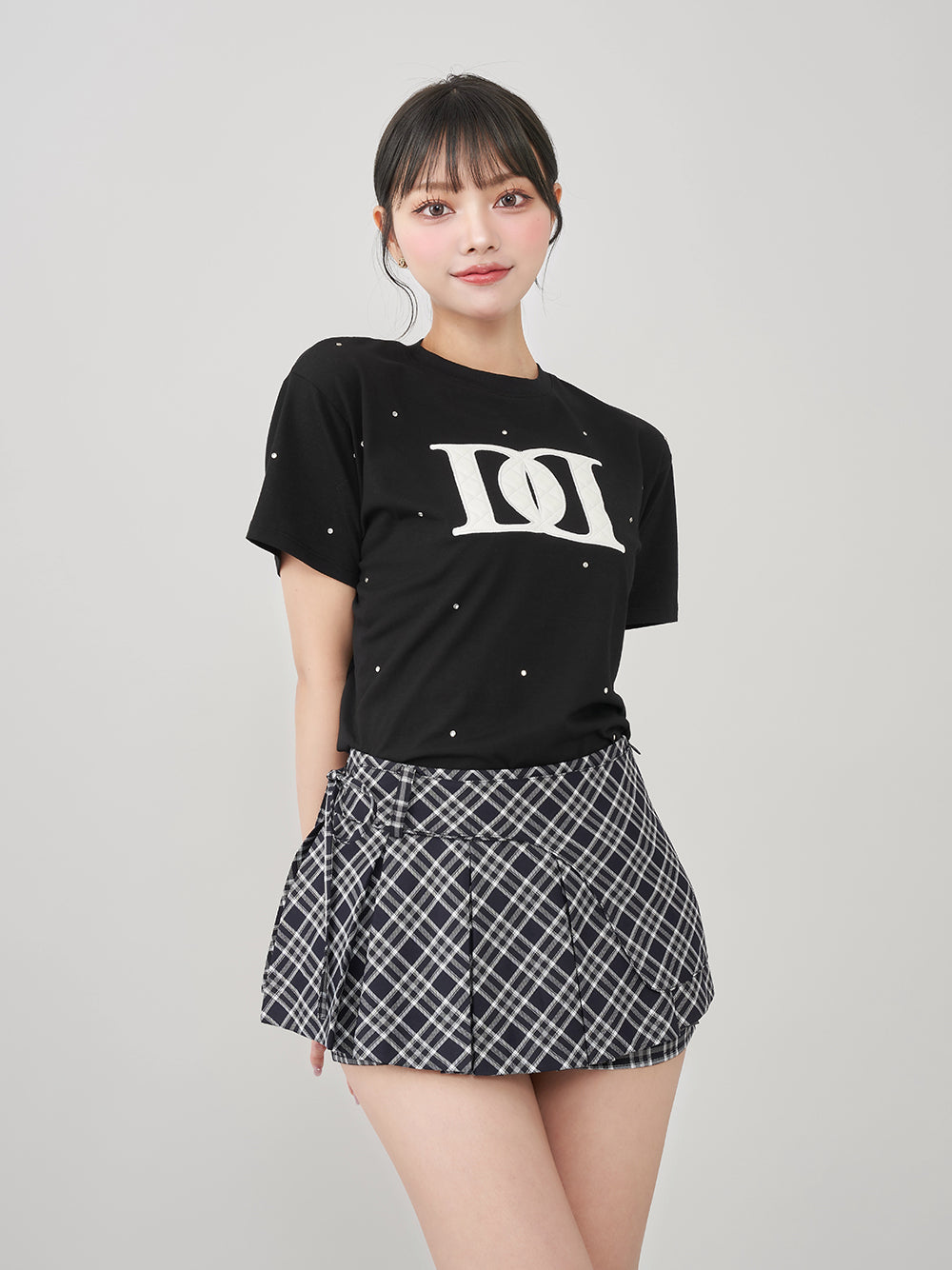 キルティングアップリケビジューTシャツ - blk