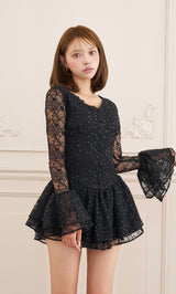 モデル：163cm（着用サイズ：FREE　着用カラー：BLK）