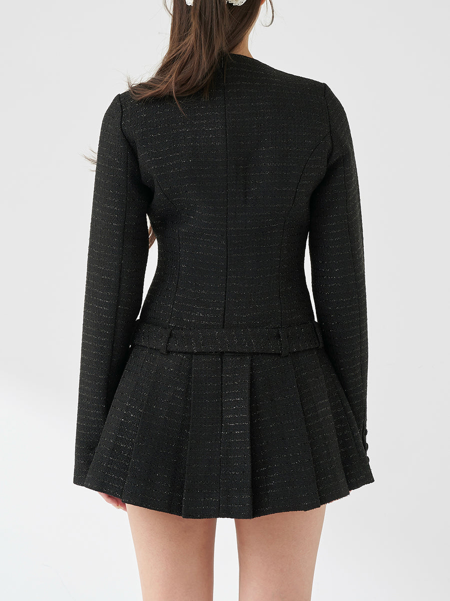 モデル：163cm（着用サイズ：FREE　着用カラー：BLK）