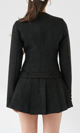 モデル：163cm（着用サイズ：FREE　着用カラー：BLK）