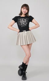 モデル：163cm（着用サイズ：FREE　着用カラー：BLK）
