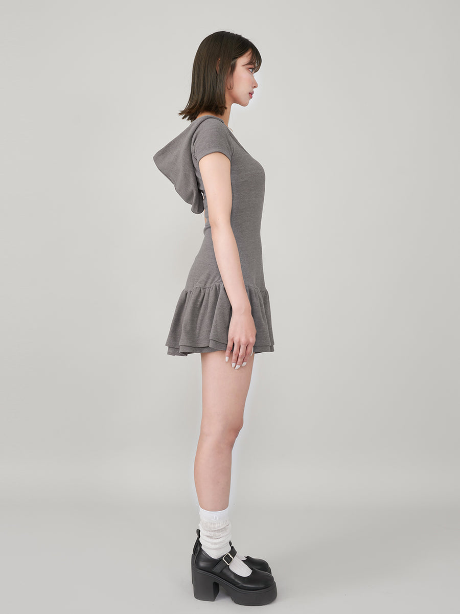 モデル：163cm（着用サイズ：FREE　着用カラー：GRY）
