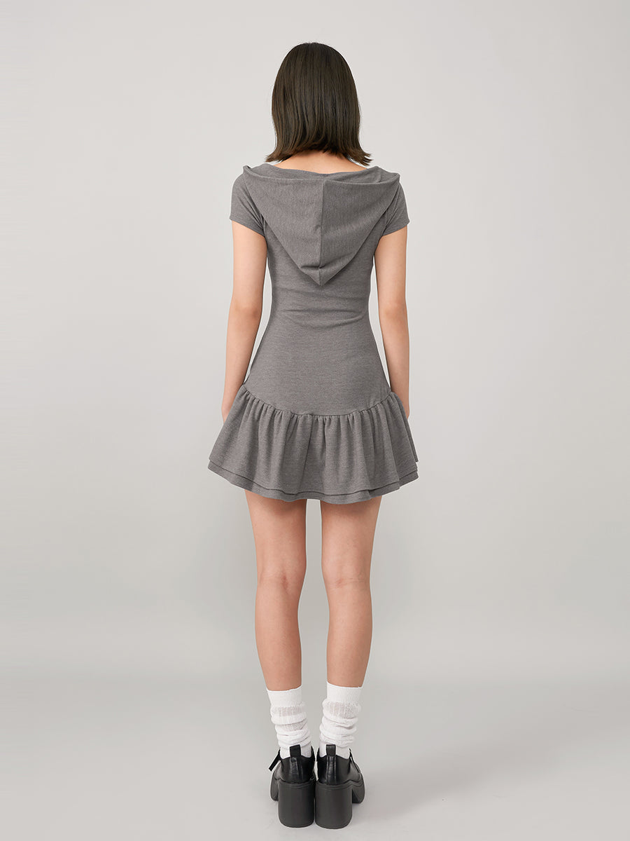 モデル：163cm（着用サイズ：FREE　着用カラー：GRY）

