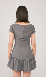 モデル：163cm（着用サイズ：FREE　着用カラー：GRY）
