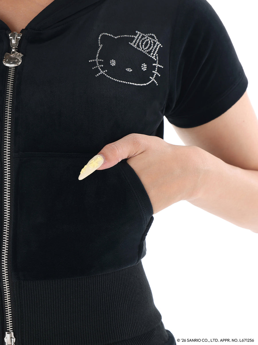 モデル：163cm（着用サイズ：FREE　着用カラー：BLK）