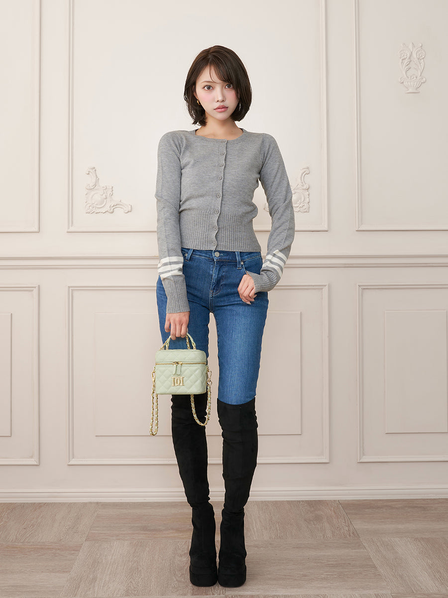 モデル：163cm（着用サイズ：FREE　着用カラー：GRY）
