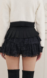 モデル：163cm（着用サイズ：S　着用カラー：BLK）