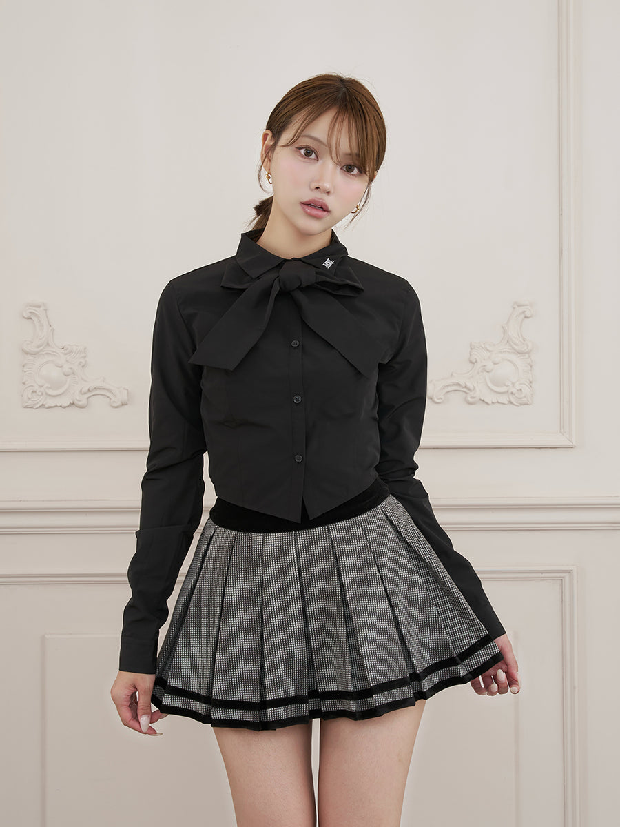 モデル：163cm（着用サイズ：FREE　着用カラー：BLK）