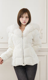 モデル：163cm（着用サイズ：S　着用カラー：WHT）