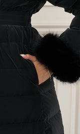 モデル：163cm（着用サイズ：S　着用カラー：BLK）