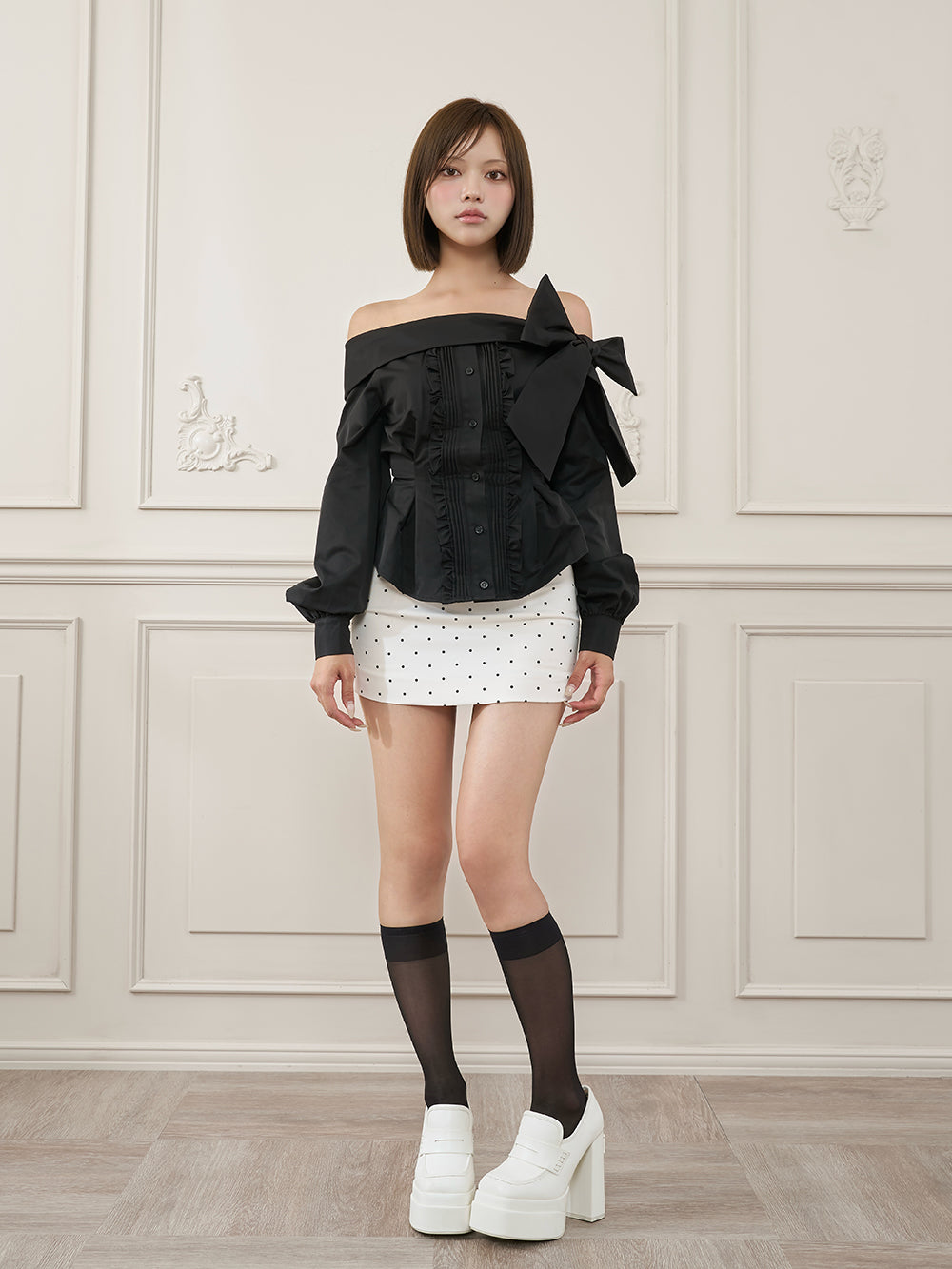 モデル：163cm（着用サイズ：FREE　着用カラー：BLK）