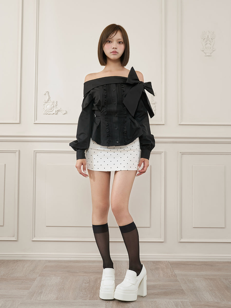 モデル：163cm（着用サイズ：FREE　着用カラー：BLK）