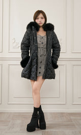 モデル：163cm（着用サイズ：S　着用カラー：BLK）