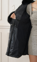 モデル：163cm（着用サイズ：S　着用カラー：BLK）