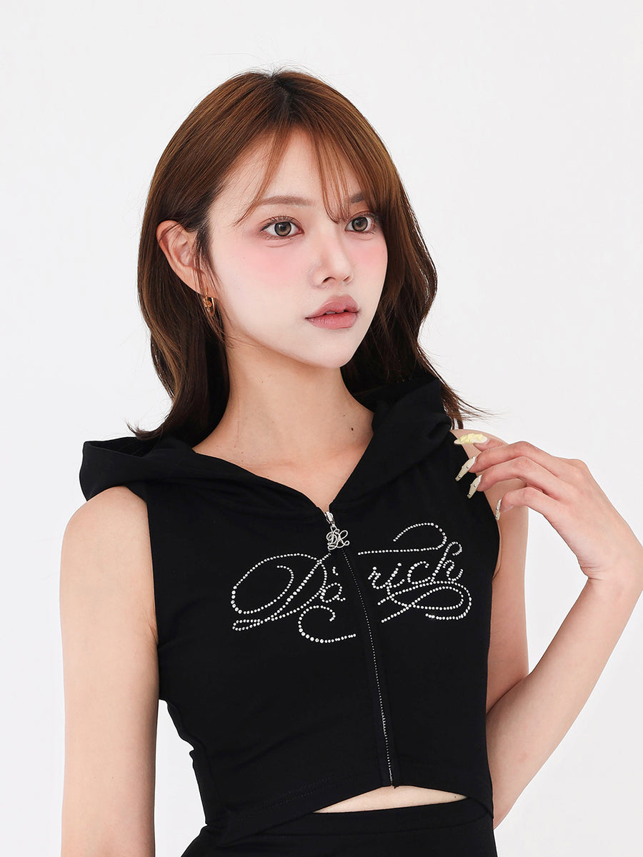 モデル：163cm（着用サイズ：FREE　着用カラー：BLK）