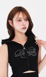 モデル：163cm（着用サイズ：FREE　着用カラー：BLK）