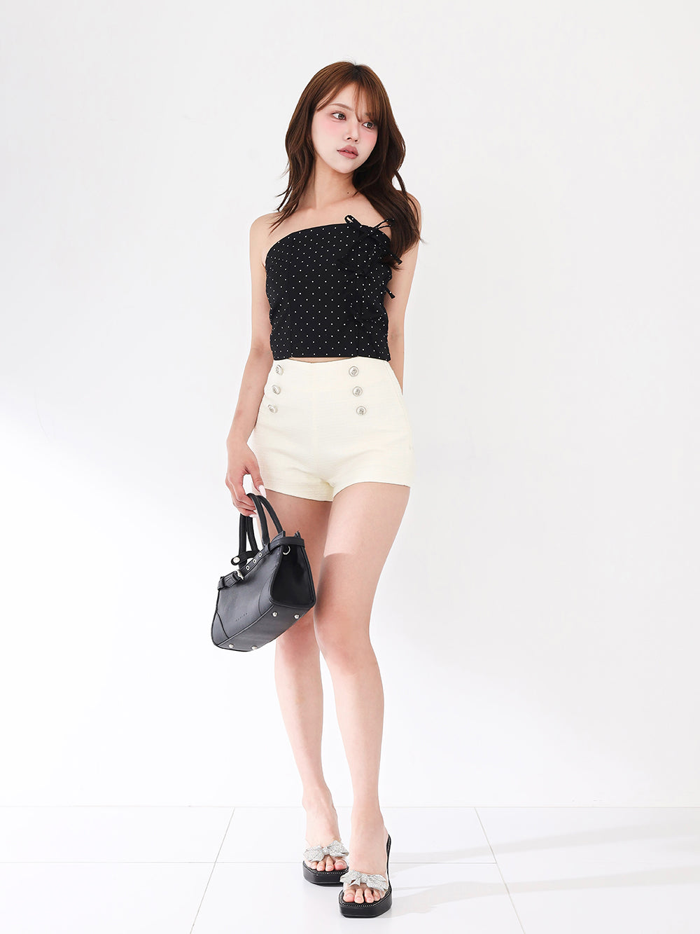モデル：163cm（着用サイズ：FREE　着用カラー：BLK）
