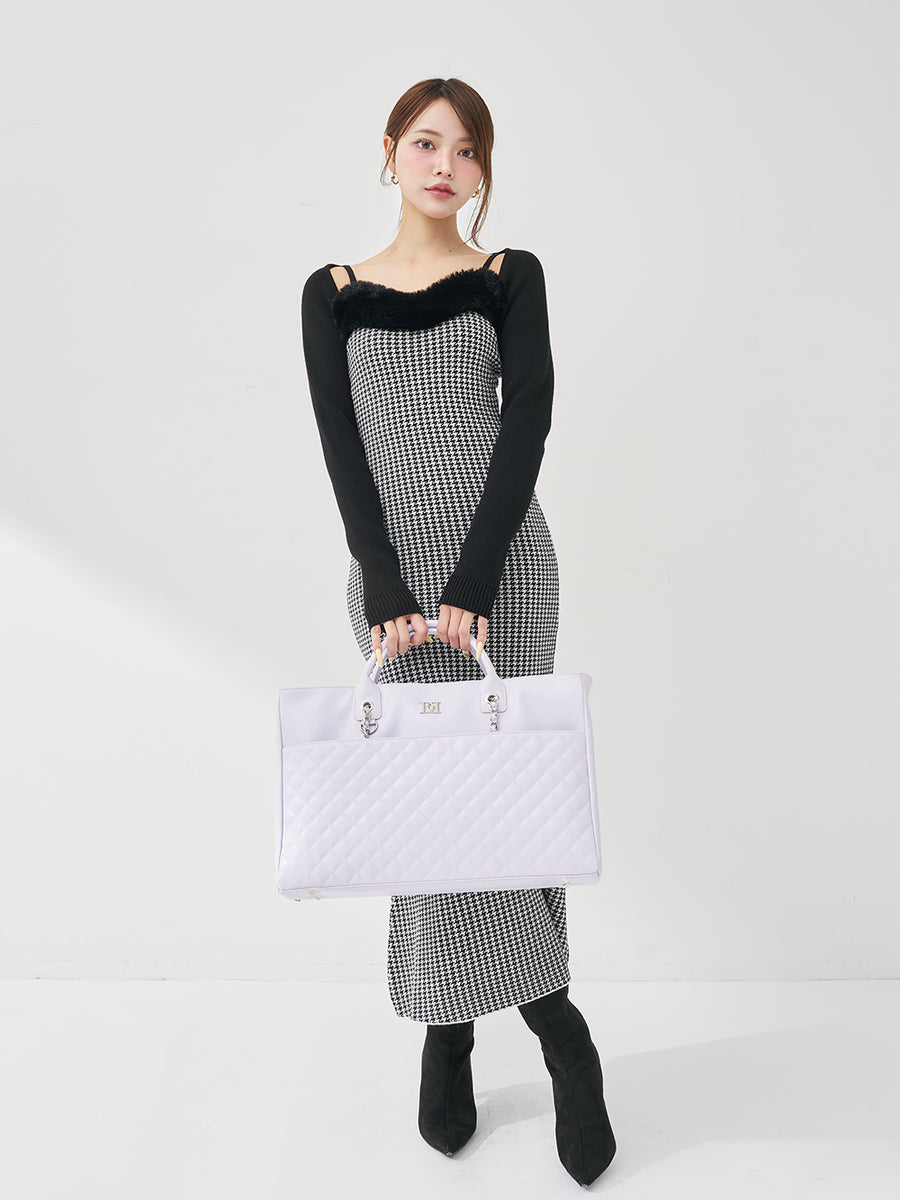 モデル：163cm（着用サイズ：FREE　着用カラー：BLK）