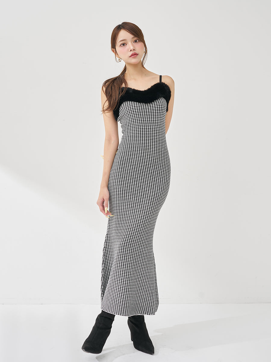 モデル：163cm（着用サイズ：FREE　着用カラー：BLK）