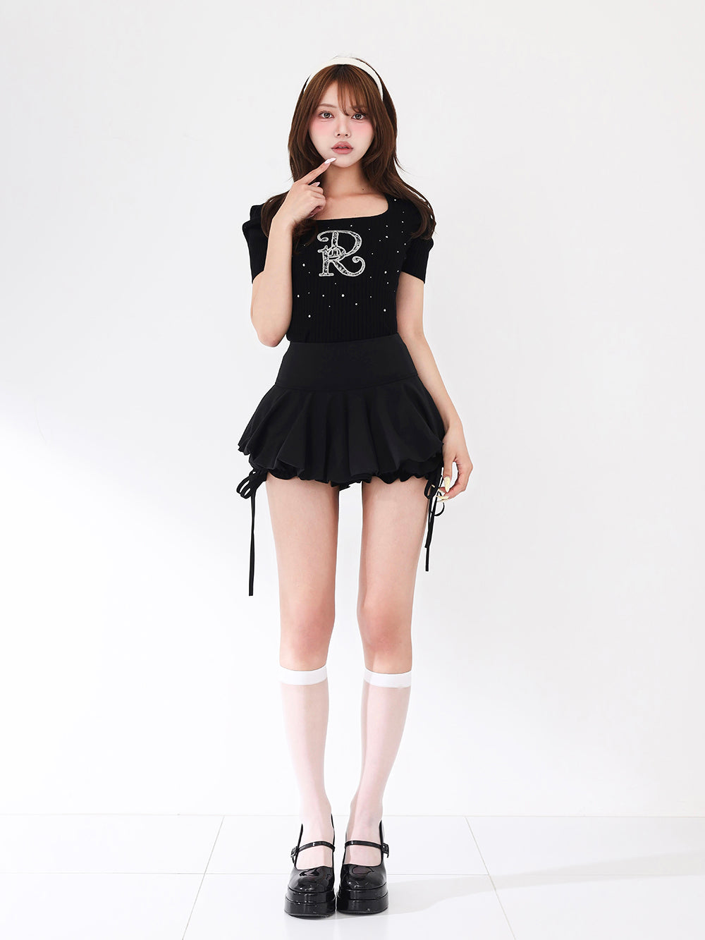 モデル：163cm（着用サイズ：FREE　着用カラー：BLK）