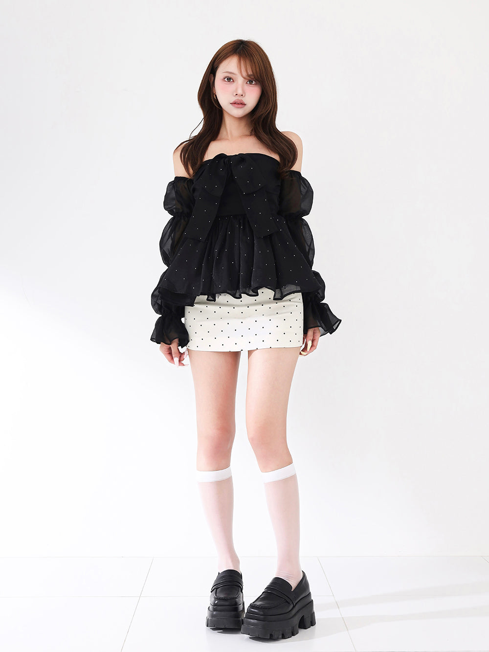 モデル：163cm（着用サイズ：FREE　着用カラー：BLK）