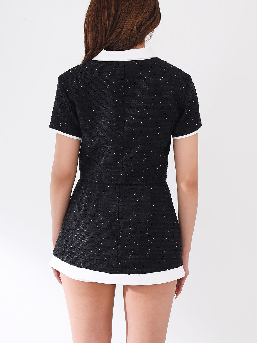 モデル：163cm（着用サイズ：M　着用カラー：BLK）