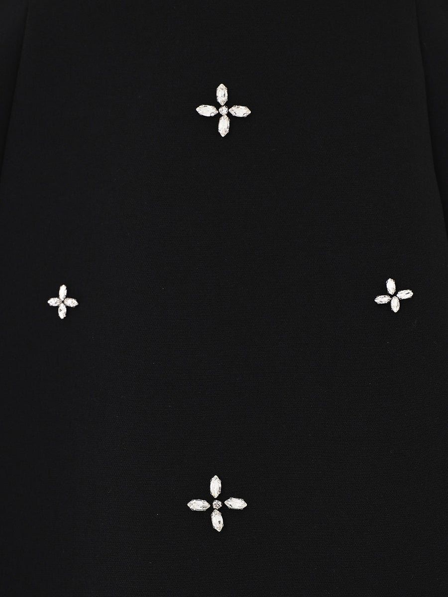 モデル：163cm（着用サイズ：FREE　着用カラー：BLK）