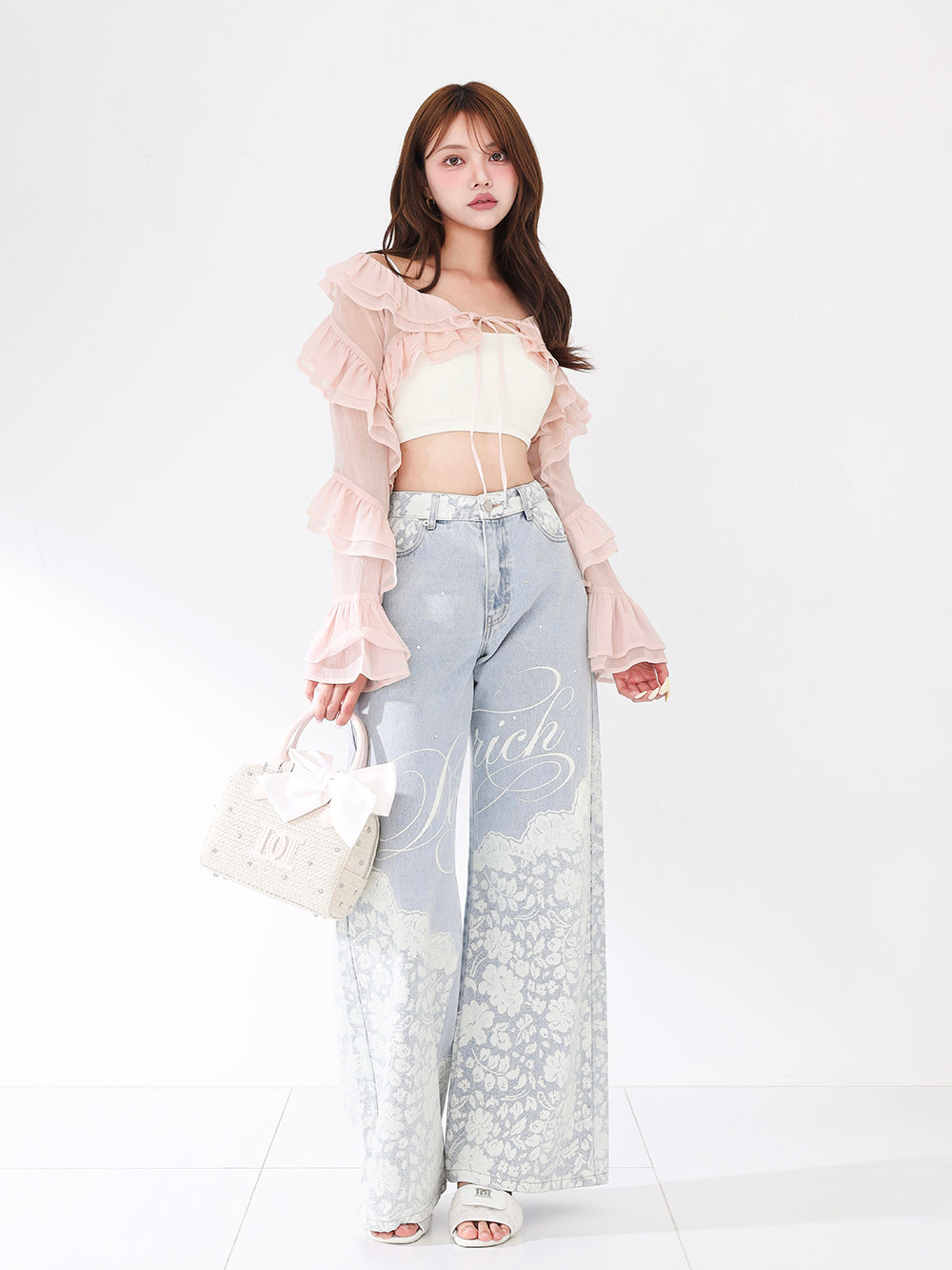 モデル：163cm（着用サイズ：FREE　着用カラー：PNK）
