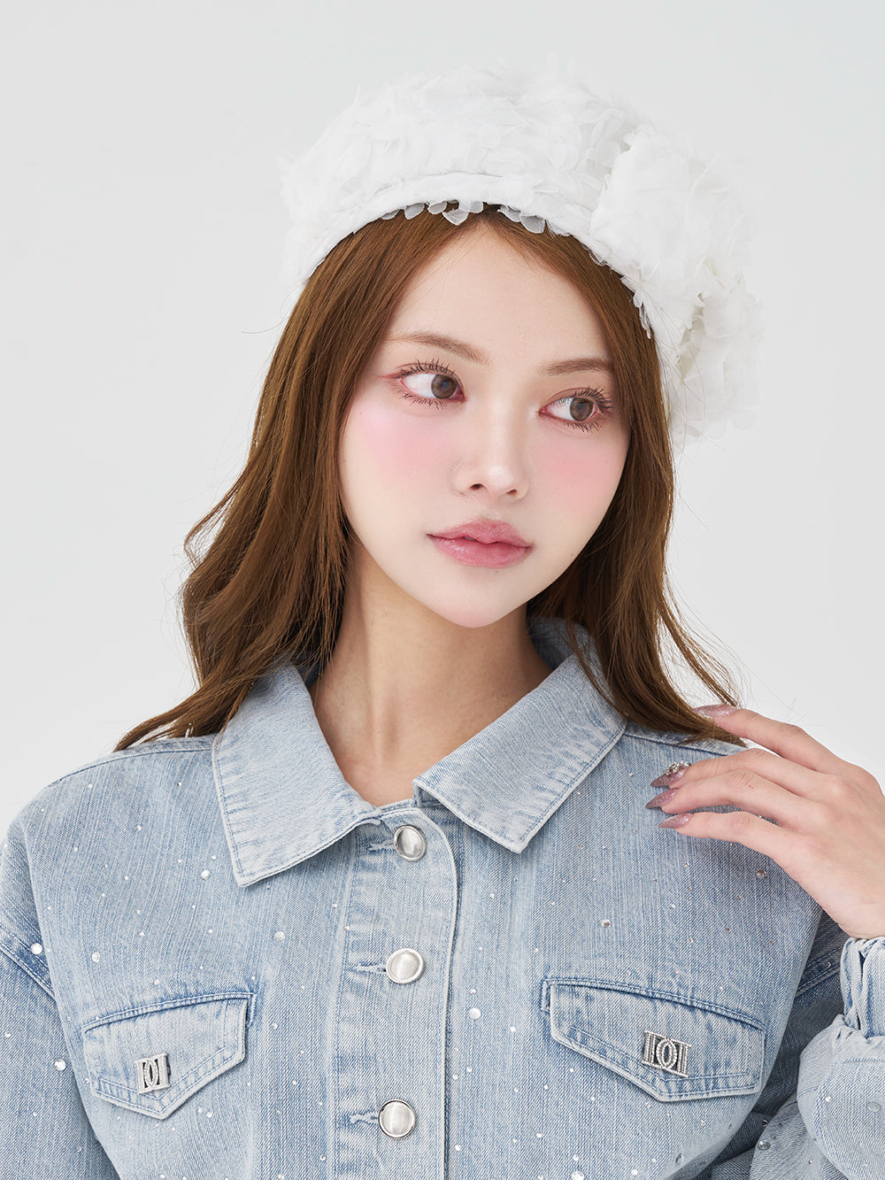 モデル：163cm（着用サイズ：M　着用カラー：I-BLU）