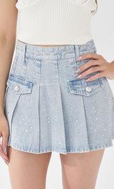 モデル：163cm（着用サイズ：M　着用カラー：I-BLU）