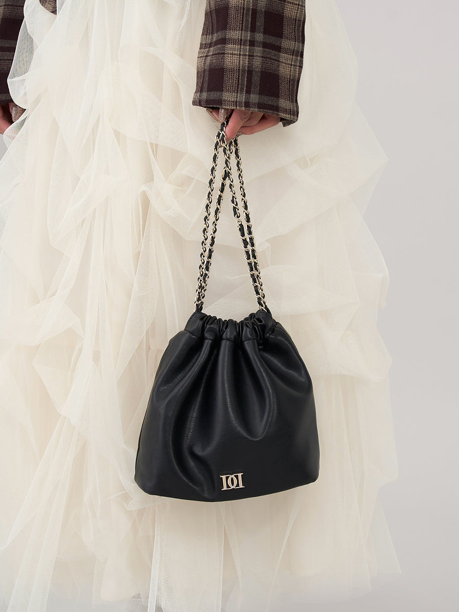 サイズ：FREE　カラー：BLK