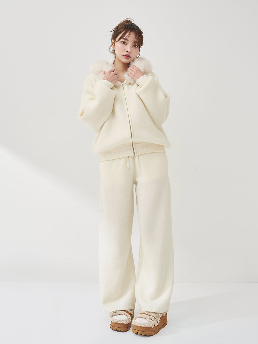 モデル：163cm（着用サイズ：FREE　着用カラー：IVO）