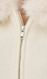 モデル：163cm（着用サイズ：FREE　着用カラー：IVO）