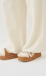 モデル：163cm（着用サイズ：FREE　着用カラー：IVO）