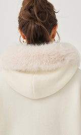 モデル：163cm（着用サイズ：FREE　着用カラー：IVO）