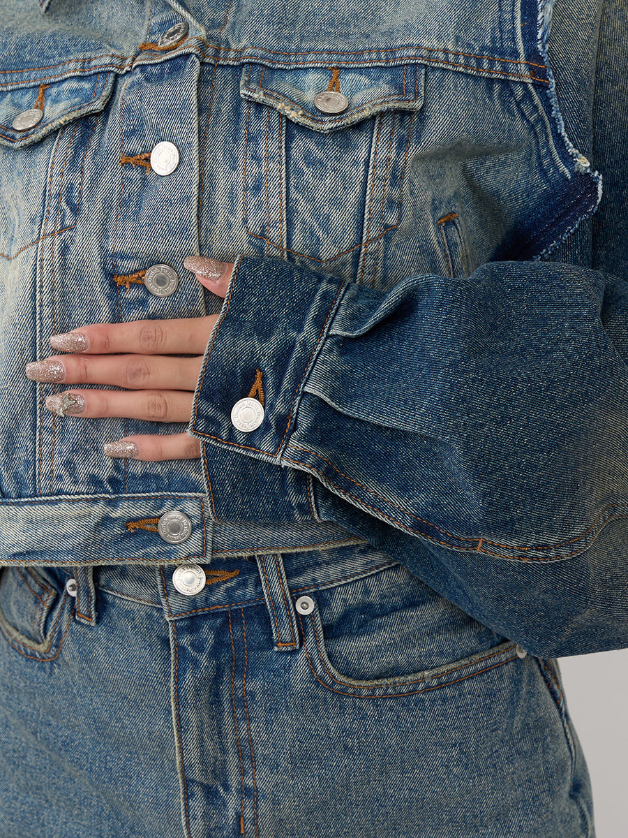 モデル：163cm（着用サイズ：FREE　着用カラー：BLU）