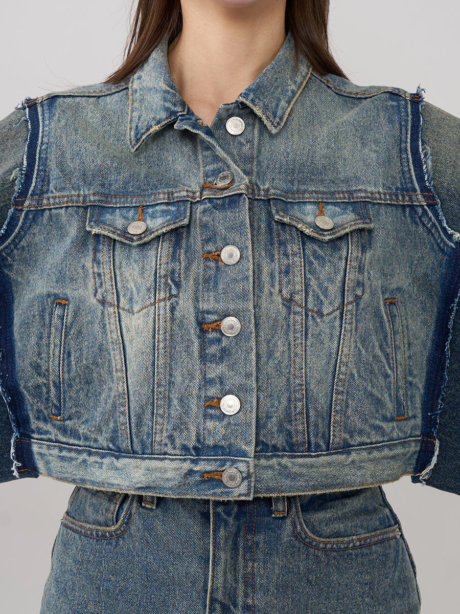 モデル：163cm（着用サイズ：FREE　着用カラー：BLU）